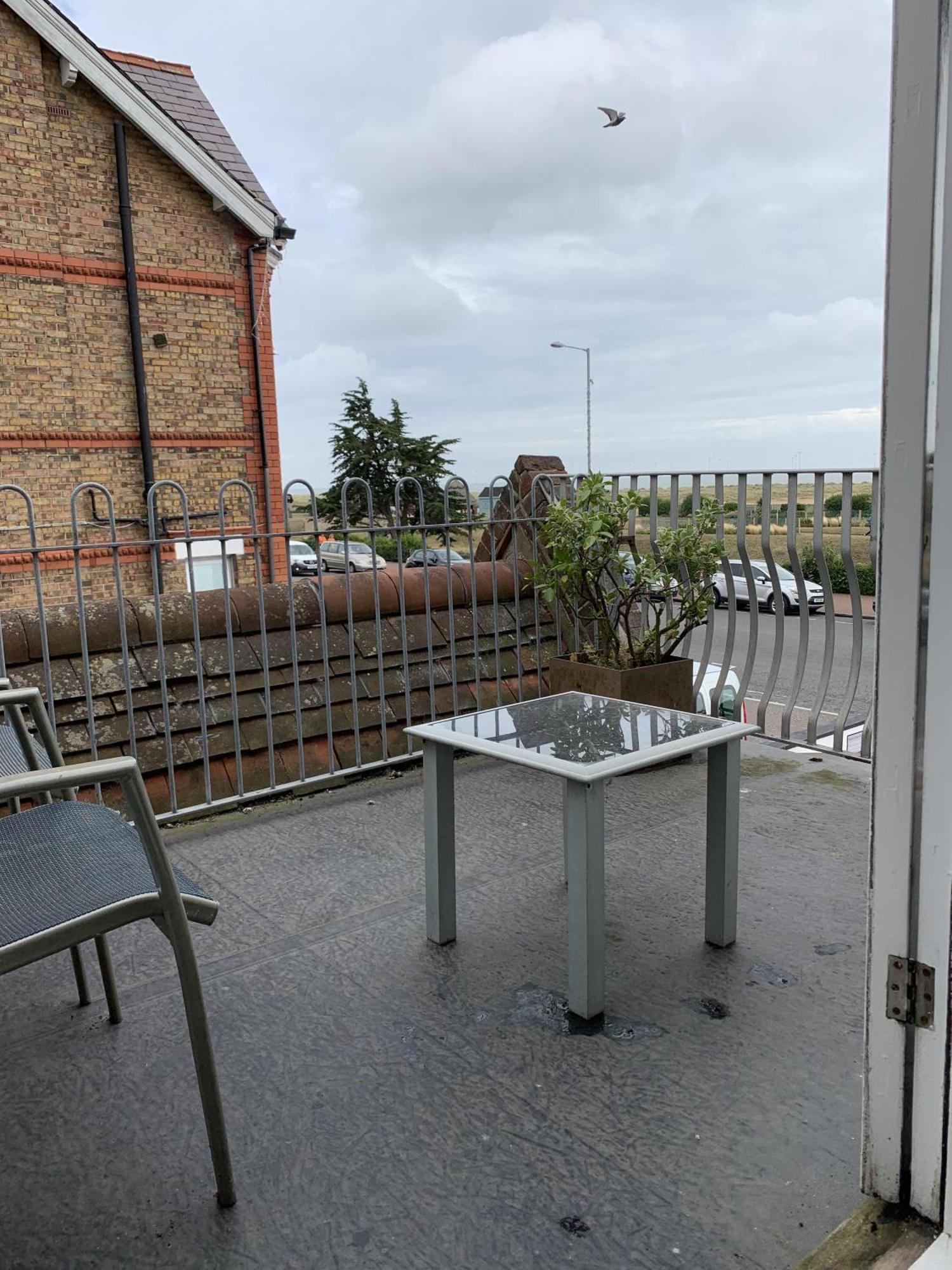 Knights Court Hotel Great Yarmouth Room photo